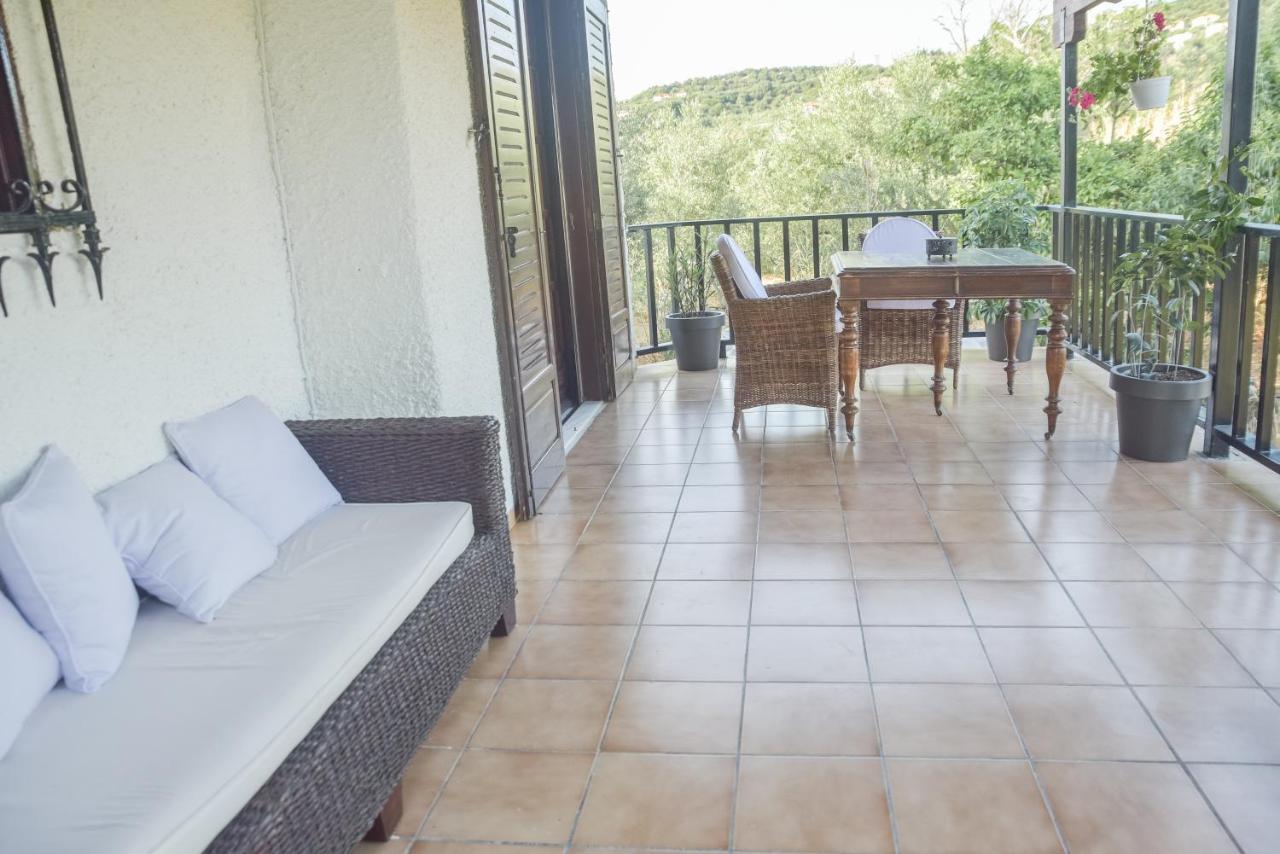 Alexandre Maison Beachfront Gialova Vacation Home Exterior foto